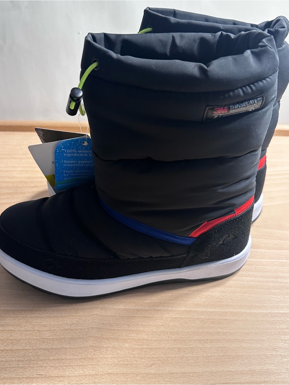 Boys Black Snow Boots with Neon Green Drawcords size 4 - Picture 3 of 6